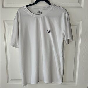 Arc'teryx White Bamboo Fiber Short Sleeve T-shirt, Sz 2XL